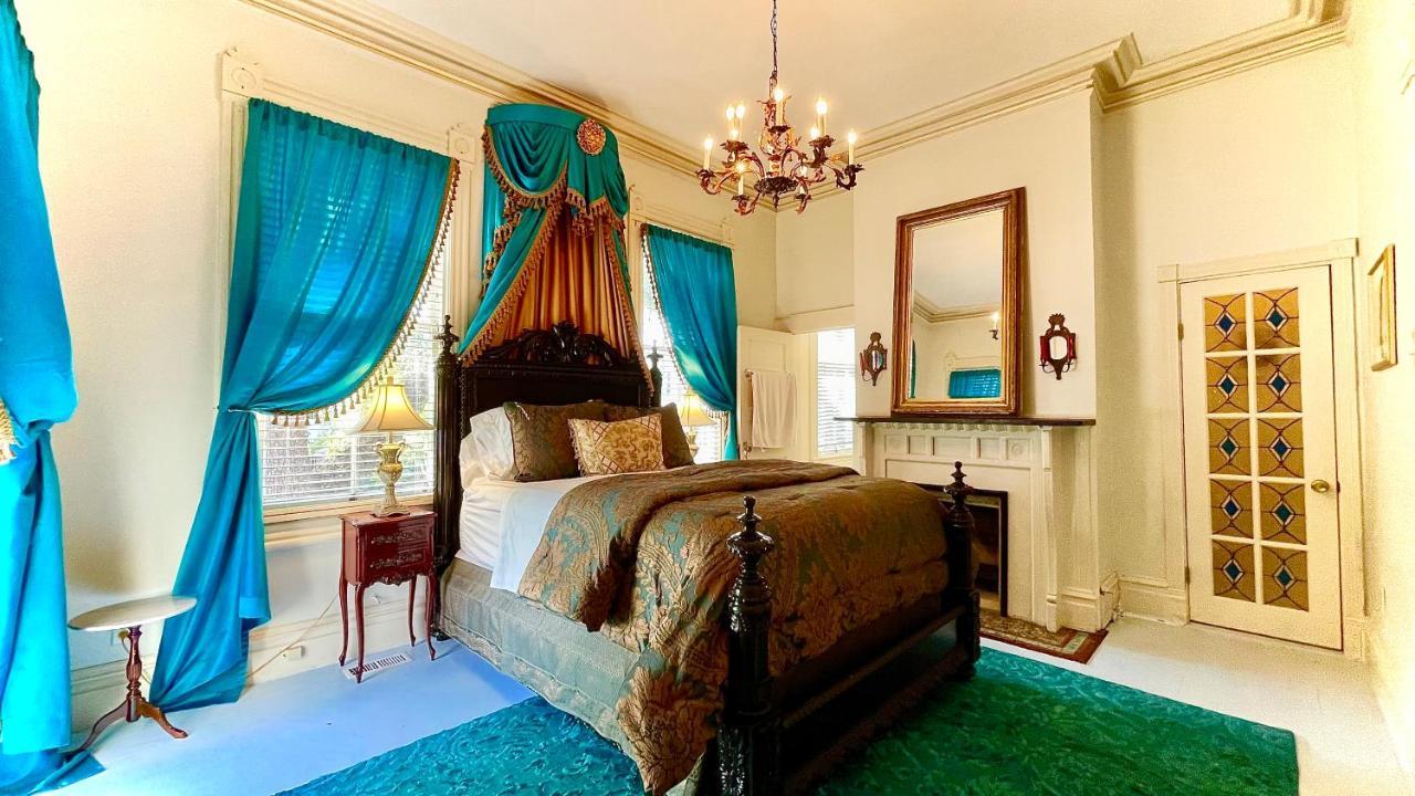 Bed and Breakfast Amethyst Garden Savannah Exteriér fotografie