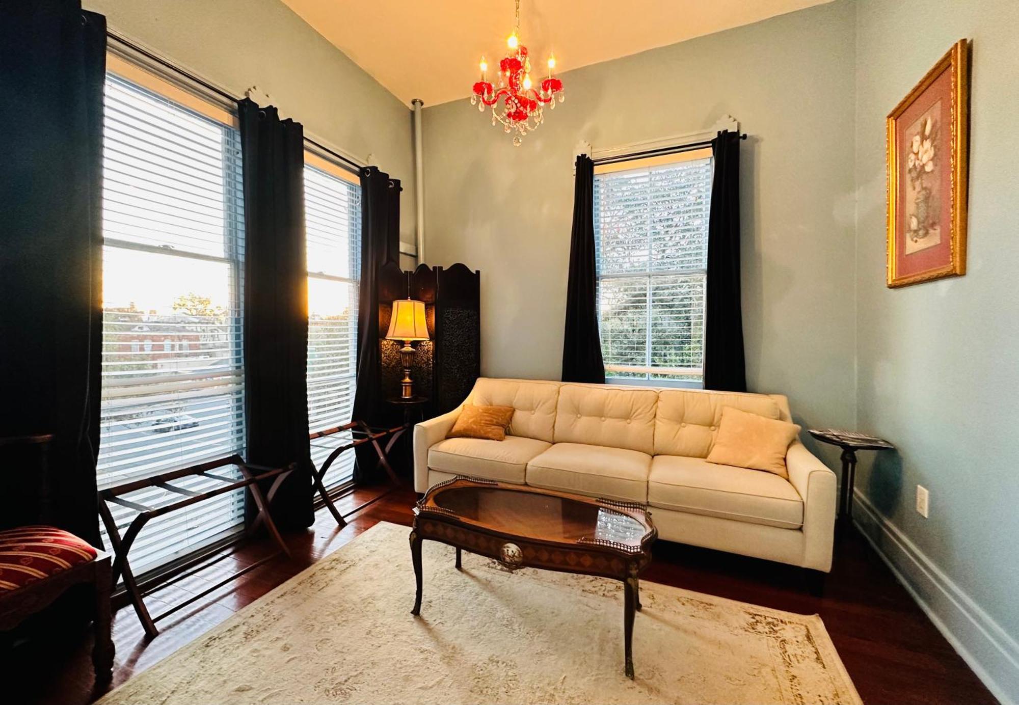 Bed and Breakfast Amethyst Garden Savannah Exteriér fotografie