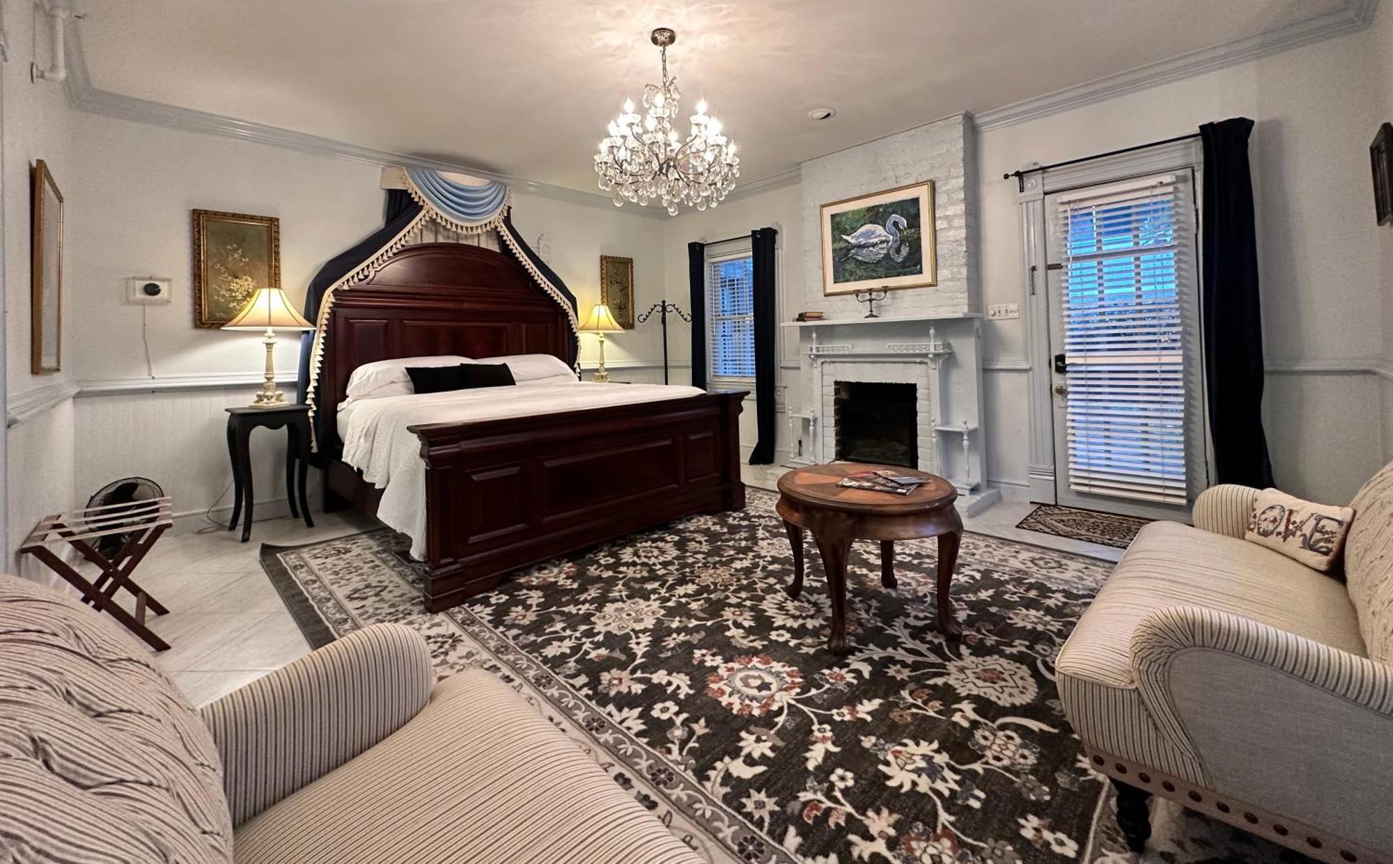 Bed and Breakfast Amethyst Garden Savannah Exteriér fotografie