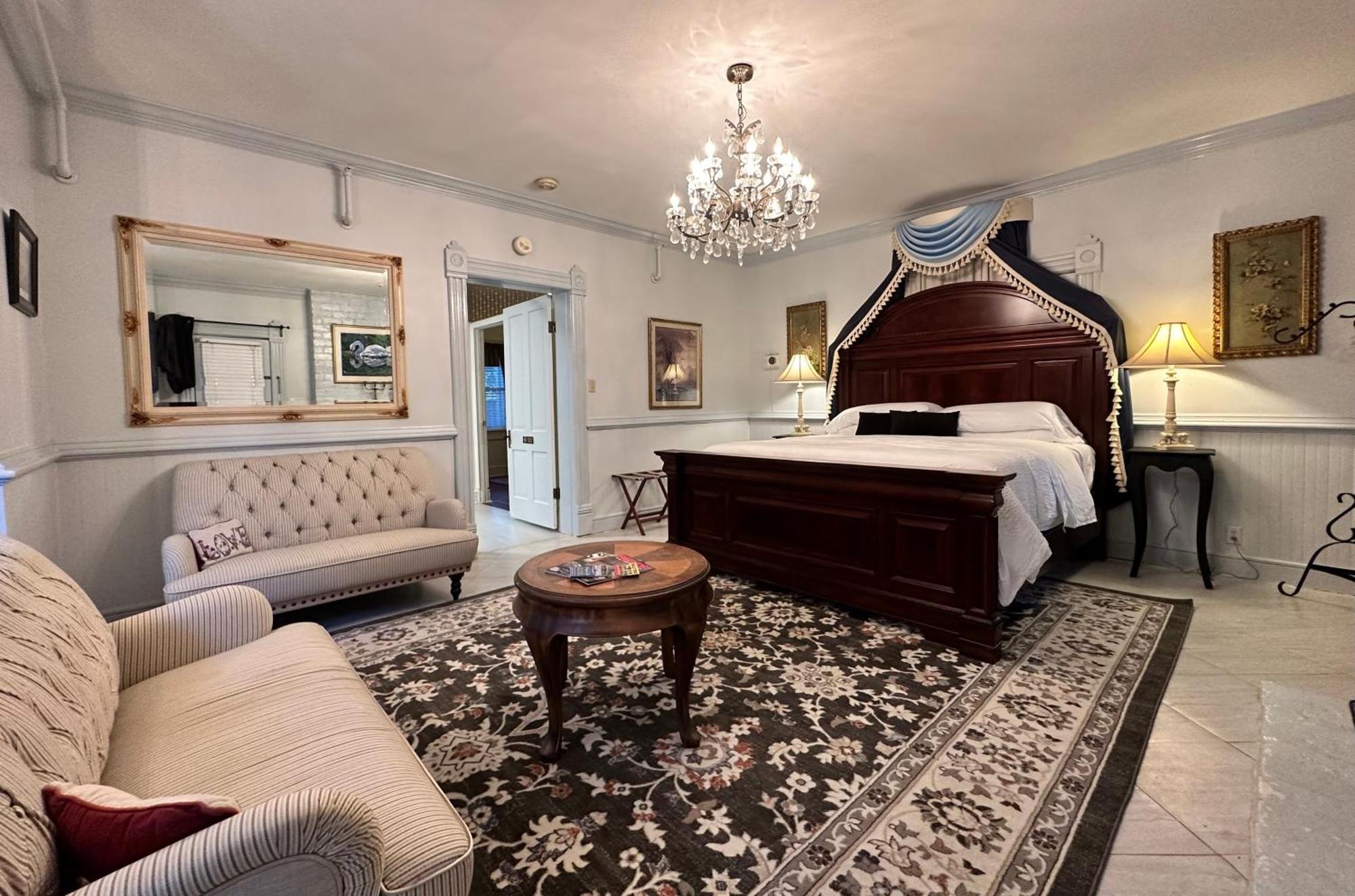 Bed and Breakfast Amethyst Garden Savannah Exteriér fotografie