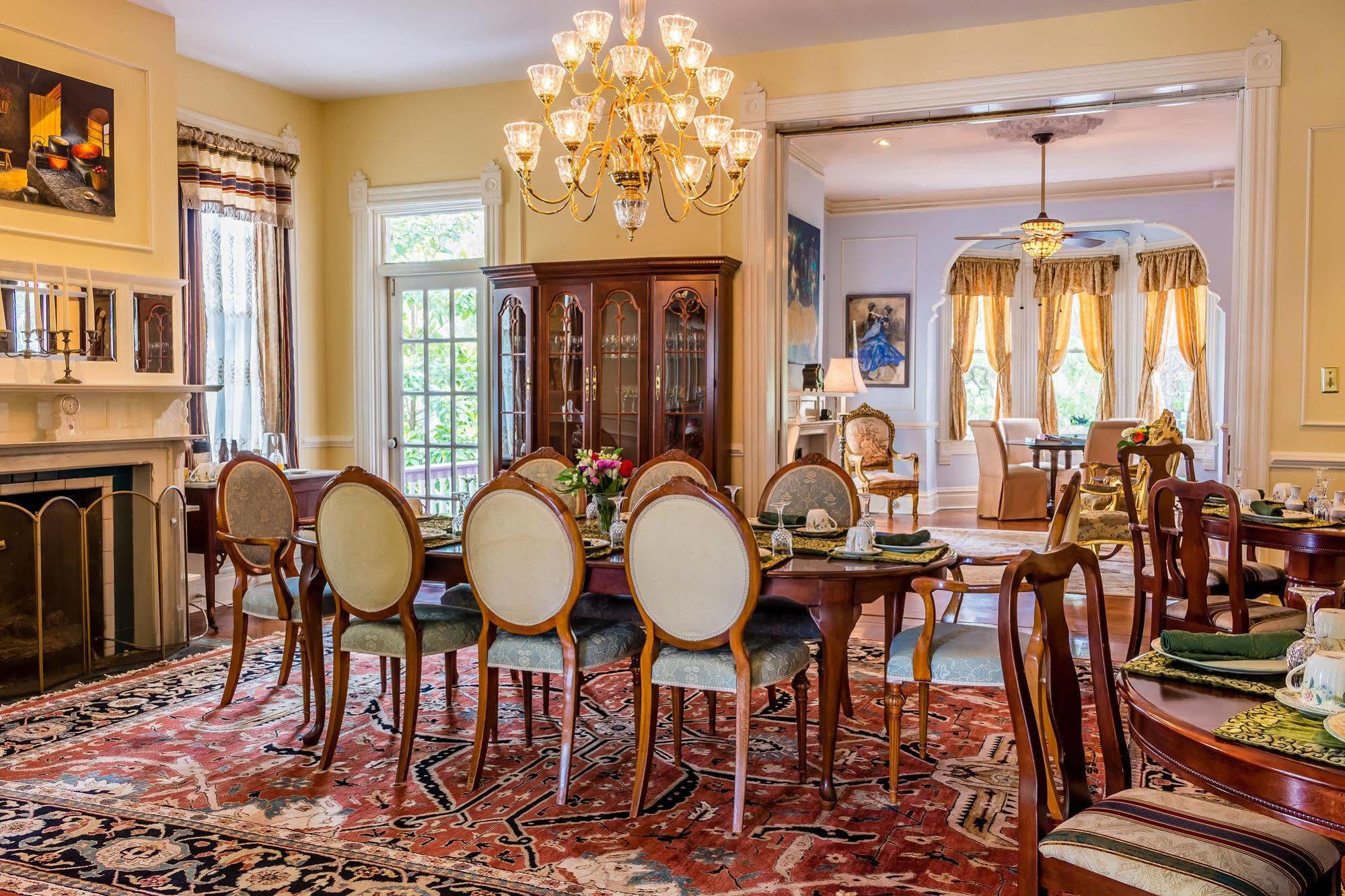 Bed and Breakfast Amethyst Garden Savannah Exteriér fotografie