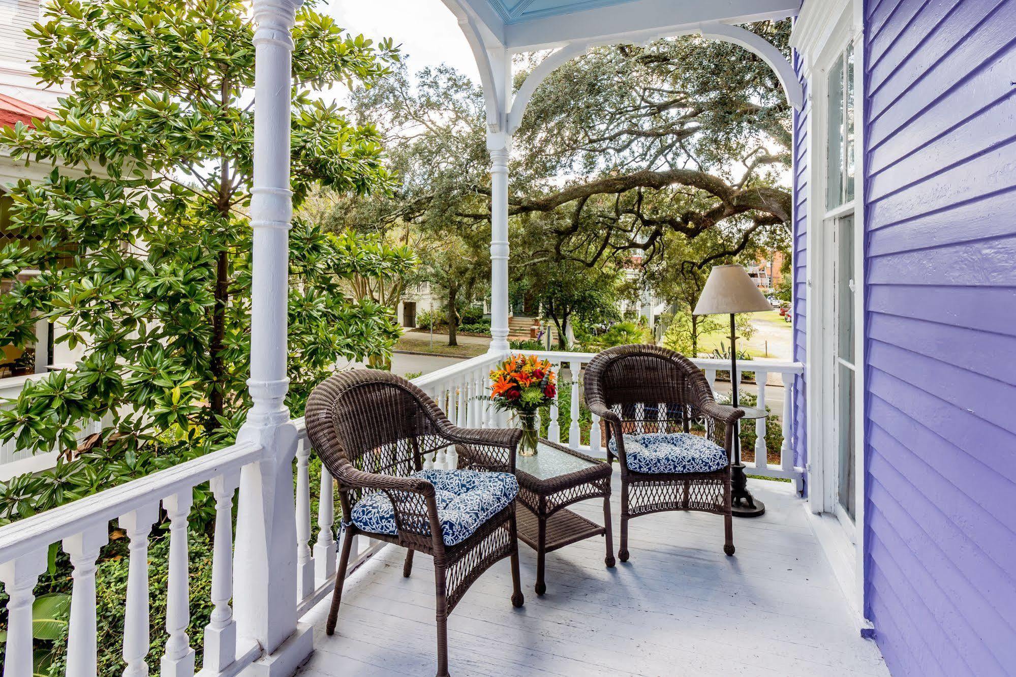 Bed and Breakfast Amethyst Garden Savannah Exteriér fotografie