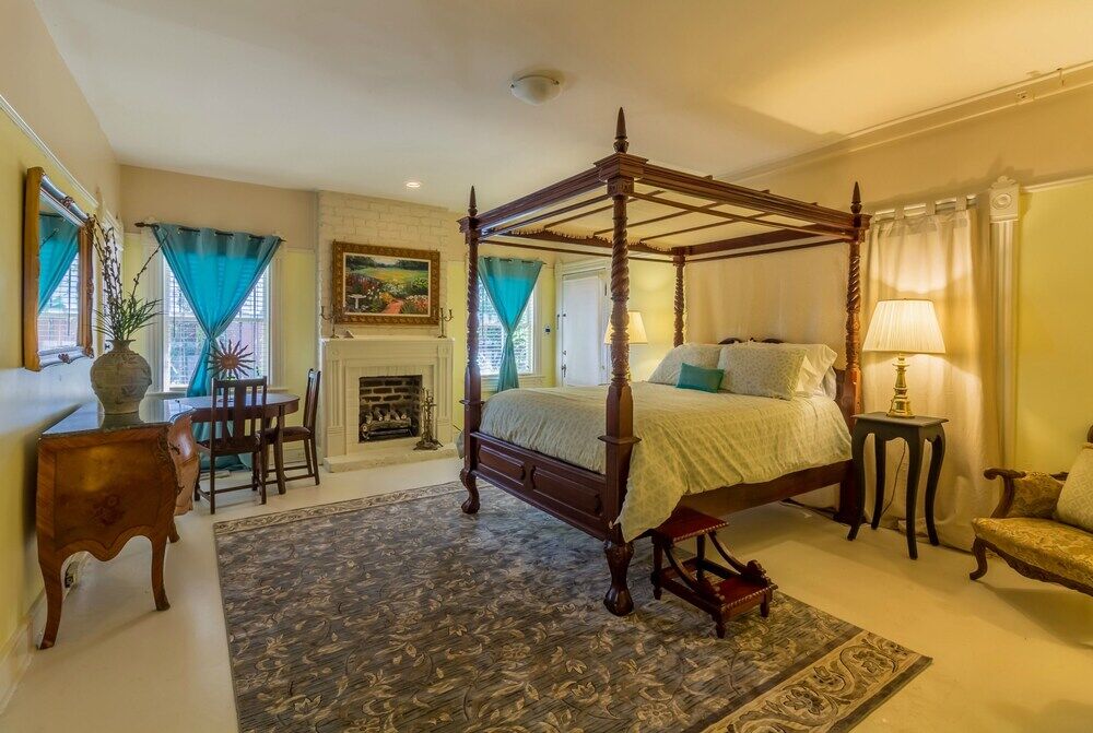 Bed and Breakfast Amethyst Garden Savannah Exteriér fotografie
